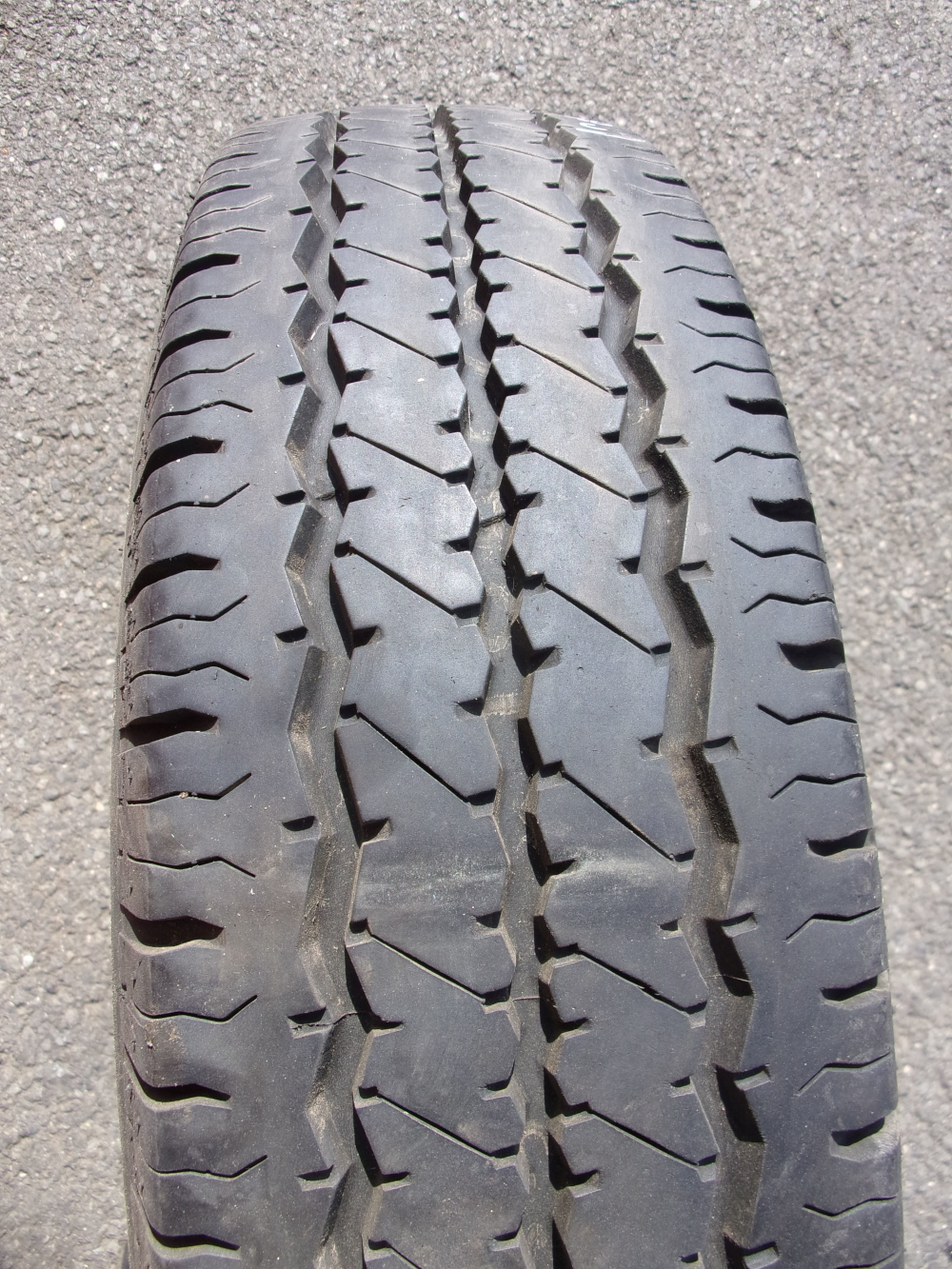 185/75/16C 104/102R HANKOOK RA08, letní