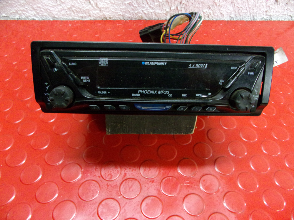 Rádio Blaupunkt Phoenix MP33 s CD přehrávačem